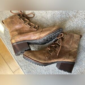 Womens SOREL Cate Lace up boots 8.5